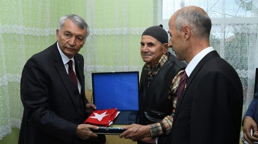 Gelendost’ta İftar Sofrası Kuruldu