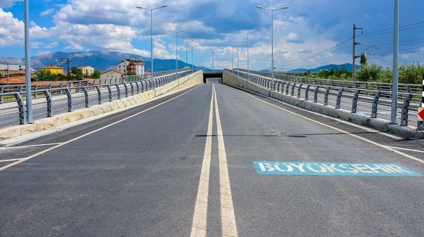 Büyükşehir Belediyesi Ulaşımı Daha Güvenli Hale Getiriyor