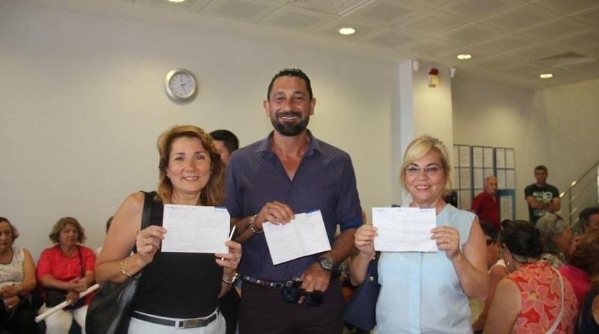 Marmaris&rsquo;ten Chp&rsquo;nin Cumhurbaşkanı Adayı İnce&rsquo;ye Para G&ouml;nderdiler