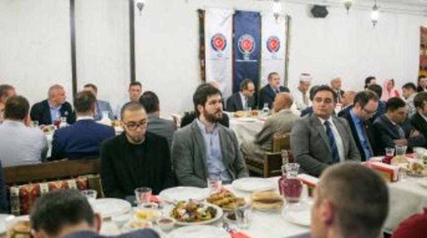 Tika&rsquo;dan Ukrayna&rsquo;da İftar Yemeği