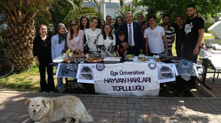 Egeli Gen&ccedil;ler, Can Dostları Yararına Kermes D&uuml;zenledi