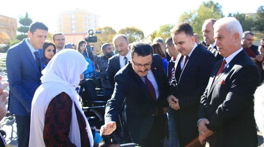 Kızıltepe&rsquo;de &lsquo;hamsi Festivali&rsquo; Renkli G&ouml;r&uuml;nt&uuml;lere Sahne Oldu