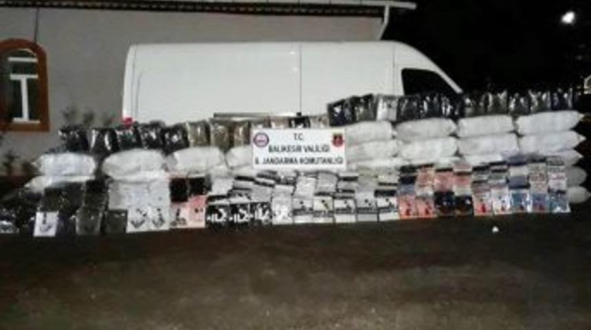 Marka Kıyafetlerin Taklitleri Ele Ge&ccedil;irildi