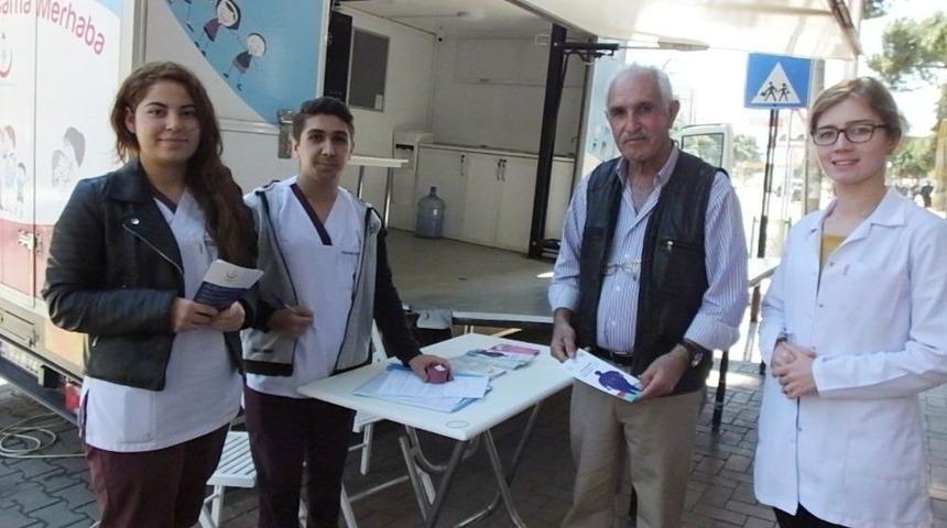 &Uuml;cretsiz Kanser Taramasına Yoğun İlgi