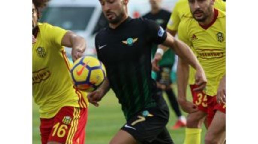 Akhisarspor, İ&ccedil; Transferde İlk İsmi Bitirdi