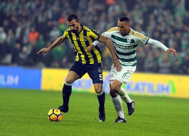 Süper Lig: Bursaspor: - Fenerbahçe: (ilk Yarı)