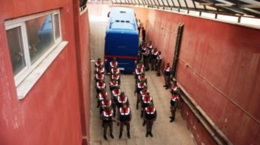 Aydın&rsquo;da Fet&ouml;&rsquo;n&uuml;n Askeri Okul Yapılanmasına Darbe: 31 G&ouml;zaltı