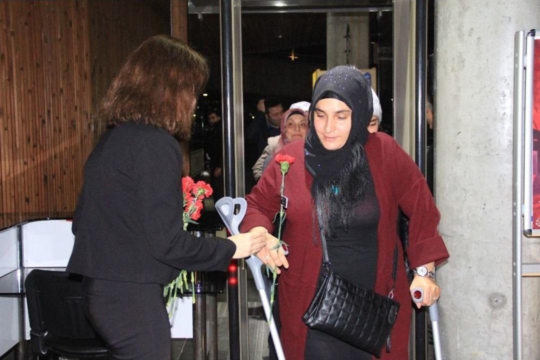 &ldquo;milli M&uuml;cadelenin Cesur Ve Kayıp Kadınları&rdquo; Oyununa Yoğun İlgi