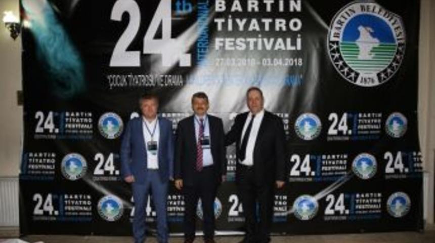 Tiyatro Festivali, &Ouml;zg&uuml;rl&uuml;k Oyunu İle Sona Erdi