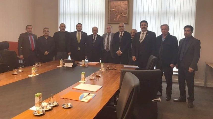 Anhak-der&rsquo;den Ak Parti&rsquo;ye Ziyaret