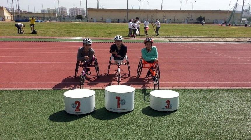 Engelli Atletler 12 Altın Madalya İle D&ouml;nd&uuml;