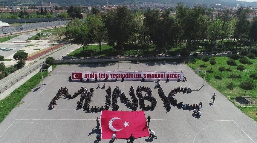 &Ouml;ğrenciler Bedenleriyle M&uuml;nbi&ccedil; Yazdı