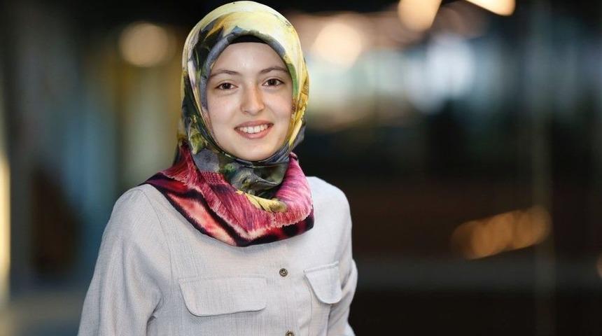 Ag&uuml; &Ouml;ğrencilerinin Projeleri İngiliz Kraliyet Se&ccedil;kisi&rsquo;nde Yer Aldı