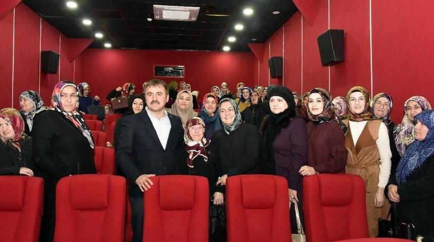 Hayatlarında İlk Kez Sinemaya Gittiler