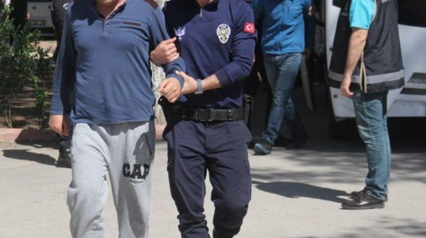 Muvazzaf Askerlere Fet&ouml; Operasyonu