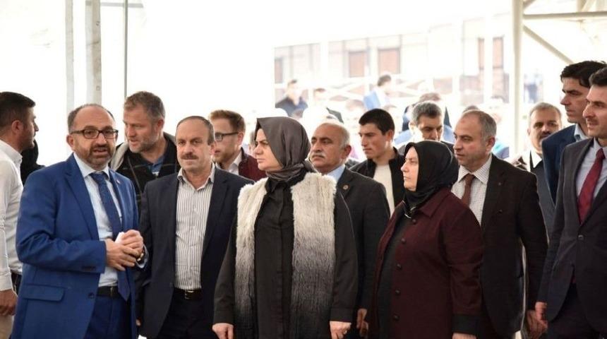 Başkan Üzülmez Meclis Üyelerine Yatırımları Gezdirdi