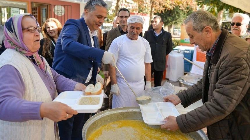 Muratpaşa&rsquo;da Keşkek G&uuml;n&uuml;