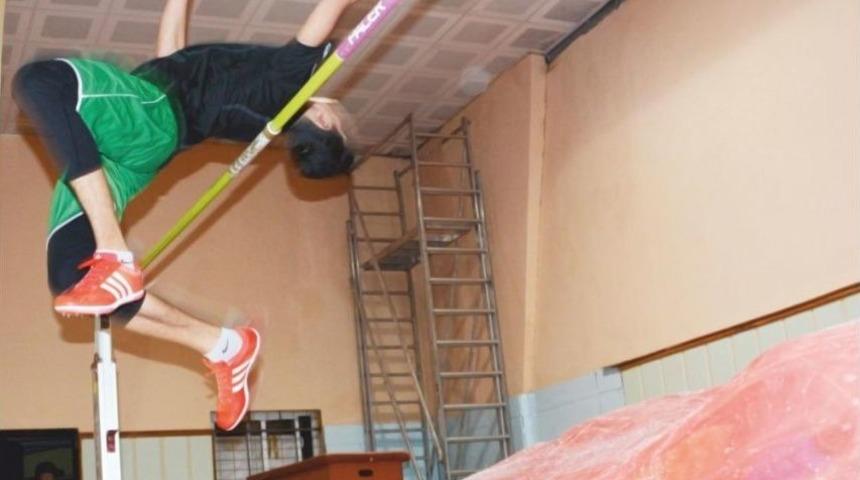 Torbalı&rsquo;dan D&uuml;nya &Uuml;&ccedil;&uuml;nc&uuml;l&uuml;ğ&uuml;ne Atladı