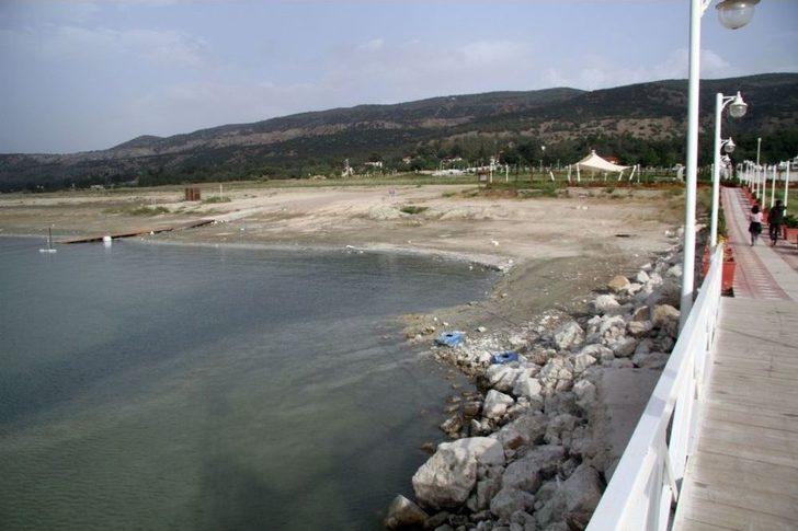 Burdur Gölünde Alarmın Rengi Kırmızı G2