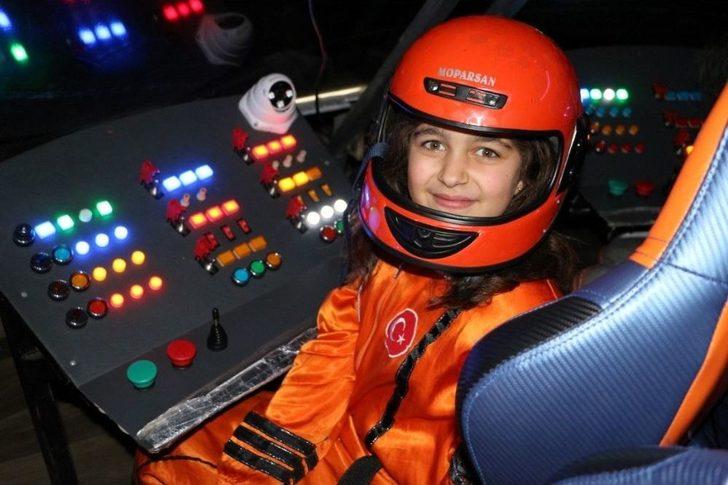 Öğrencilerin Uzay Yolculuğu Macerası G4