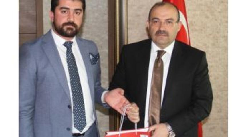 Yeşilay&rsquo;dan Vali Ustaoğlu&rsquo;na Ziyaret