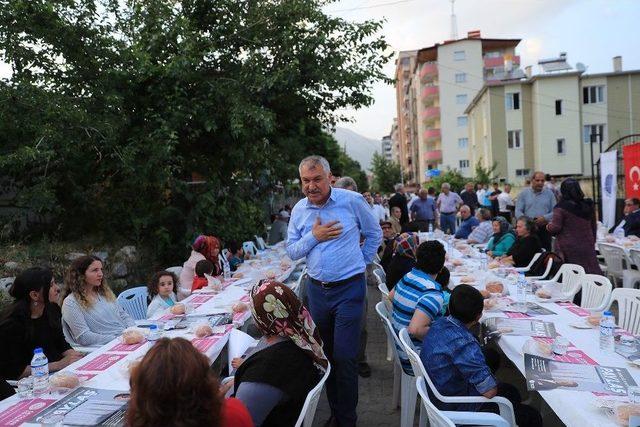 Seyhan’ın İftar Sofrası Pozantı’da Kuruldu