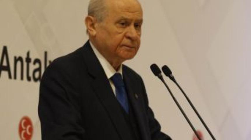 Mhp Genel Başkanı Bah&ccedil;eli: "insana Tepeden Bakan, İnsana Hasret Ve Haysiyetine Ters Yaklaşan Belediyelerde Gelecek Yoktur"