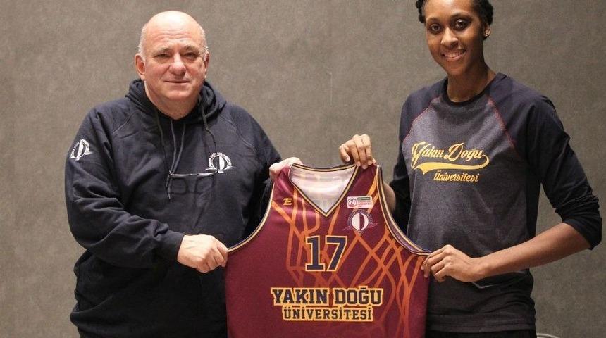 Sandrine Gruda İmzayı Attı