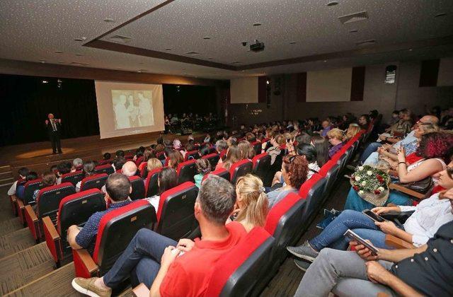 Münir Özkul Ve Aydın Boysan Karşıyaka’da Anıldı