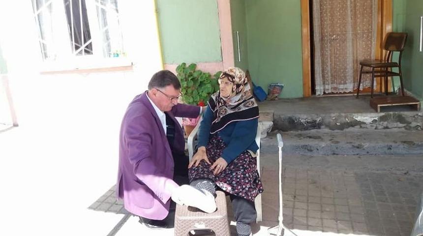 Başkan Duymuş Yaşlıları Ve Esnafı Ziyaret Etti