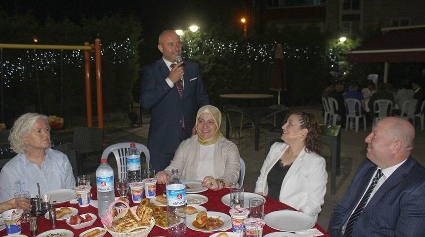 Balkan T&uuml;rkleri Aynı Sofra Etrafında Buluştu