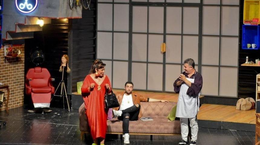 Rekortmen Oyun Maltepe&rsquo;de Sahnelendi