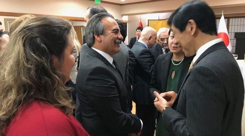 Rekt&ouml;r Bağlı, Japonya B&uuml;y&uuml;k El&ccedil;iliği &Ouml;d&uuml;l T&ouml;renine Katıldı