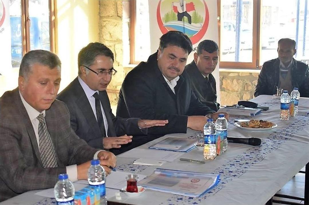 Kurum Amirleri Muhtarlarla Bir Araya Geldi