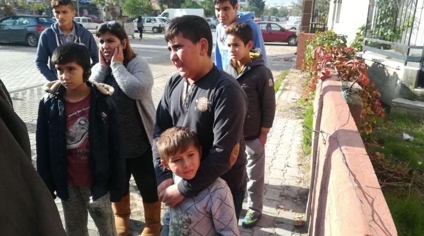 Minik Kardeşler Yangından Son Anda Kurtarıldı