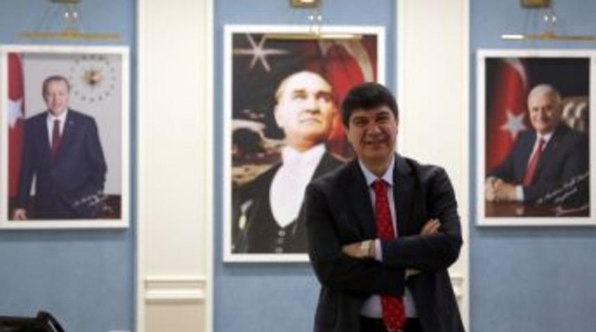 Menderes T&uuml;rel En Başarılı 3 Başkandan Biri