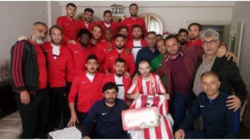 Nevşehirsporlu Futbolcular Afrin Gazisi Didinmez&rsquo;i Ziyaret Etti