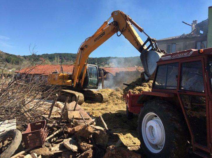 Bilecik’te Ev Ve Ağıl Yangını Korkuttu G5