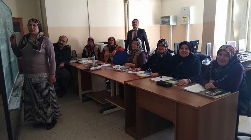 Daday&rsquo;da Okuma Yazma Seferberliği Devam Ediyor