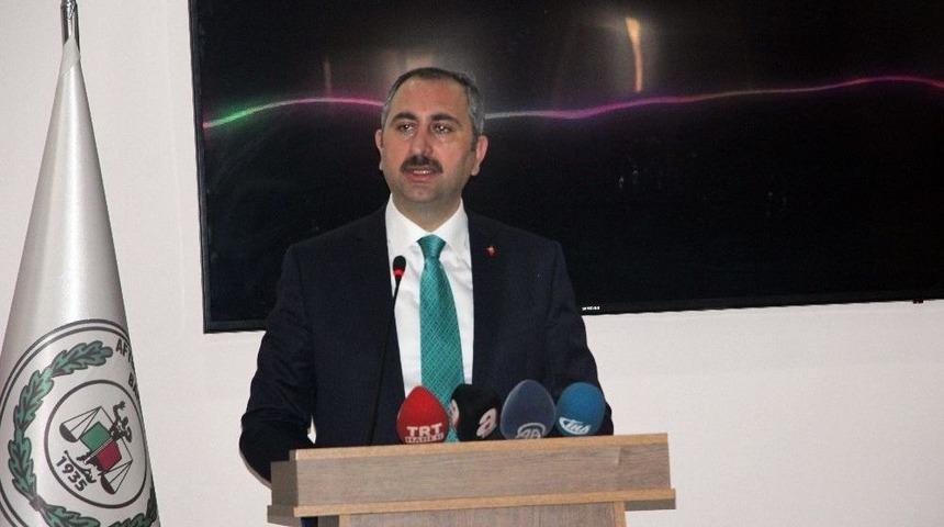 Bakandan Avukatlık Sınavı A&ccedil;ıklaması