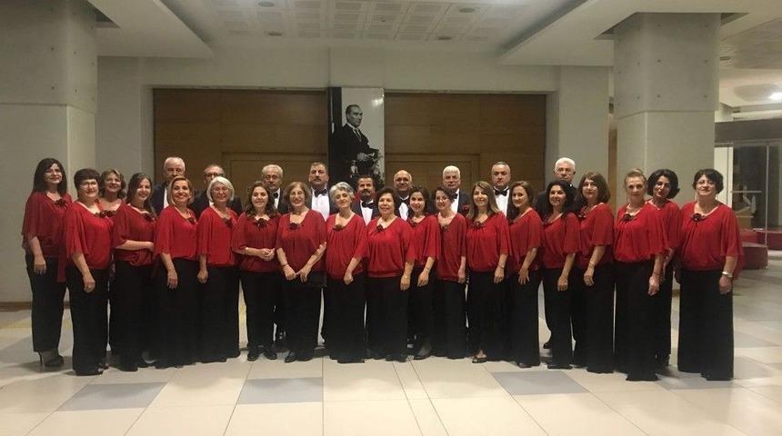 M&uuml;zik Dostları Topluluğu Konseri Kadık&ouml;y&rsquo;de Ger&ccedil;ekleşti