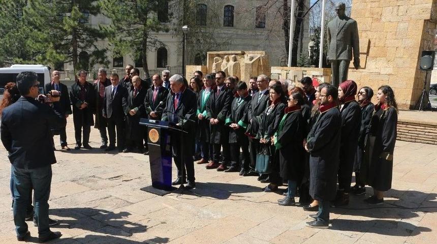 5 Nisan Avukatlar G&uuml;n&uuml;