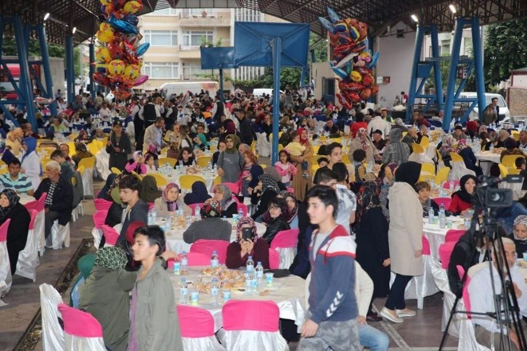 Adapazarı Halk İftarları Yağcılar&rsquo;da Devam Etti