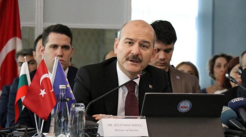 İçişleri Bakanı Süleyman Soylu: ‘maksat Üzüm Yemek Mi Bağcıyı Dövmek Mi?’