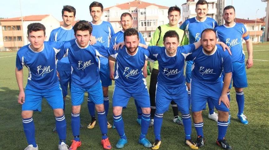 6 Takımlı Ligde 3 Takım Ligden Çekildi