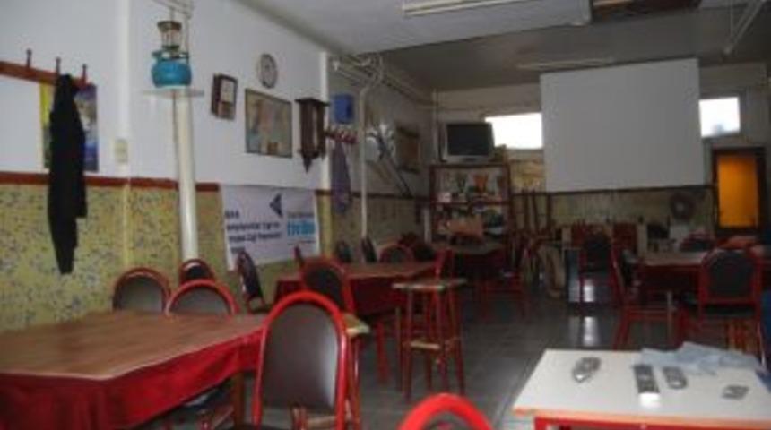 Kahvehaneden Lcd Televizyonu &Ccedil;aldılar