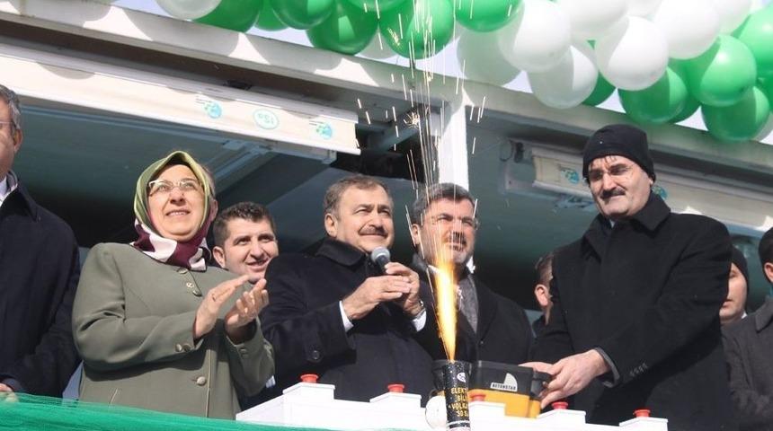 Afyonkarahisar, 26 Ağustos Tabiat Parkı Y&ouml;re &Uuml;r&uuml;nleri Satış &Uuml;niteleri Ve Sosyal Tesislerin Temeli Atıldı