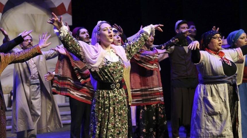 &ldquo;semt-i Şahane Beykoz&rdquo; Oyununa Yoğun İlgi