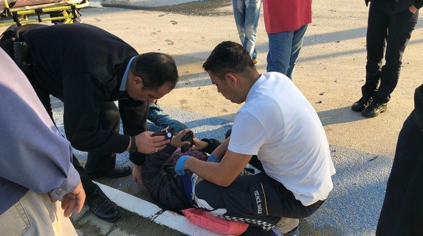 Isparta&rsquo;da Otomobille Minib&uuml;s &Ccedil;arpıştı