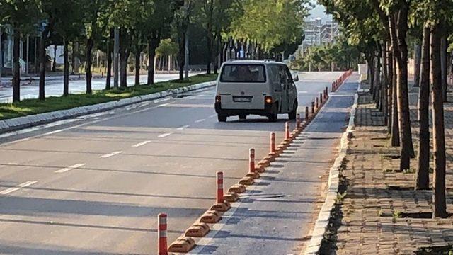 Isparta’da Otomobille Minibüs Çarpıştı